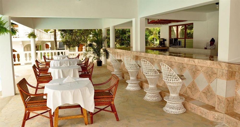 Pure Oasis Resort Negril Exterior photo