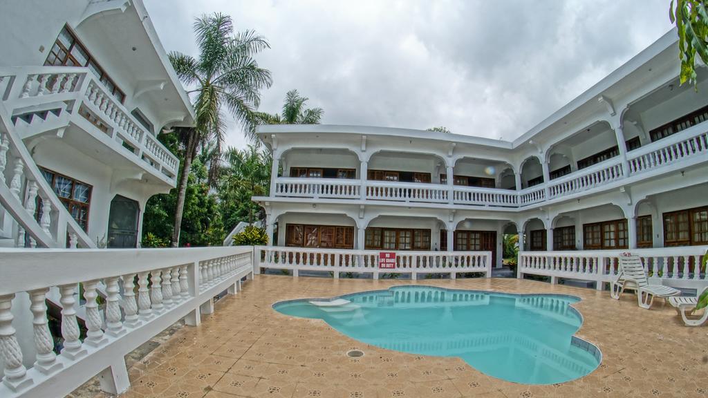 Pure Oasis Resort Negril Exterior photo