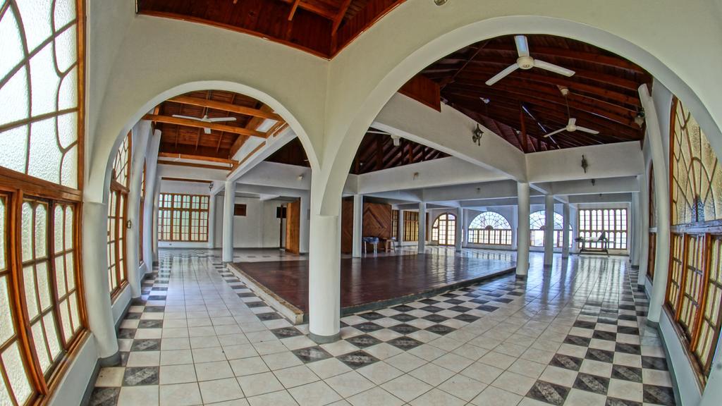 Pure Oasis Resort Negril Exterior photo