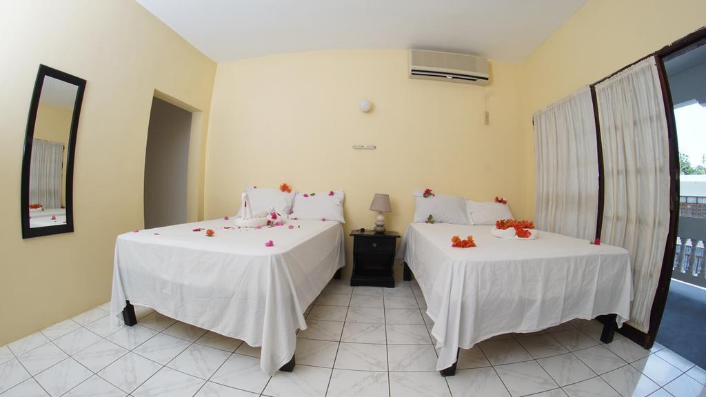 Pure Oasis Resort Negril Exterior photo